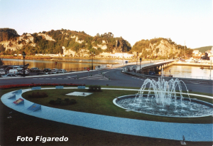 habitación con vistas al puente de Ribadesella. Foto Figaredo, Gijón