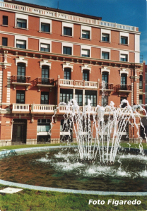 Hotel Marina con fuente. Foto Figaredo, Gijón