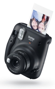 cámara instantánea negra